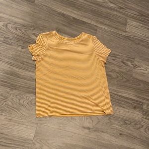 Cute American Eagle top!